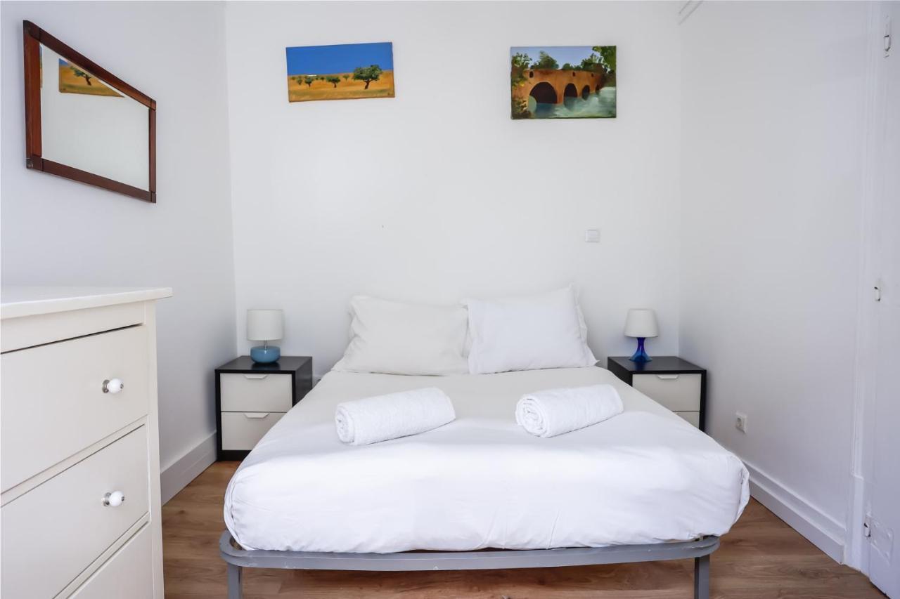 City Center Apt In Lively Bairro Alto! Lisboa 外观 照片