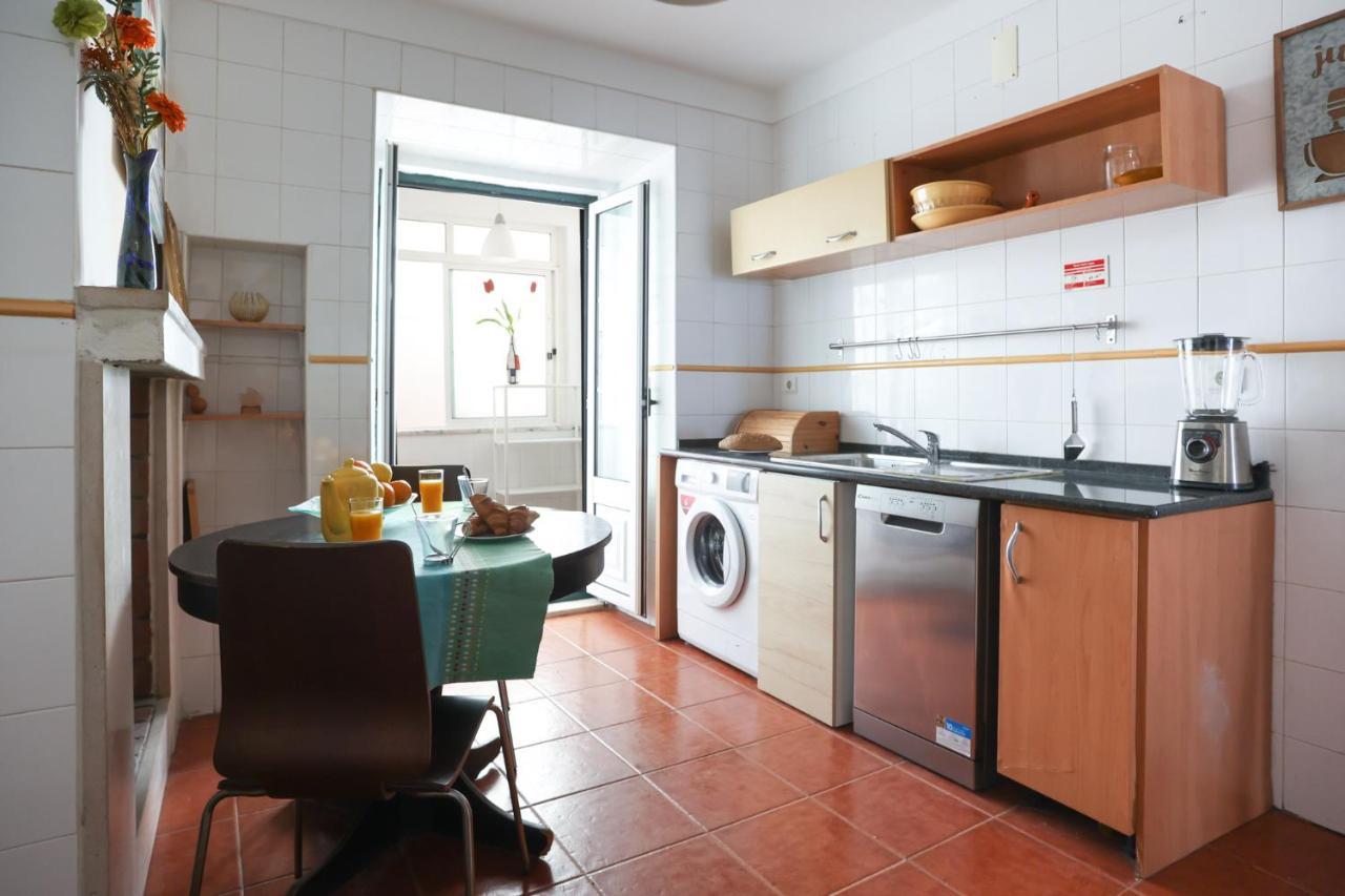 City Center Apt In Lively Bairro Alto! Lisboa 外观 照片