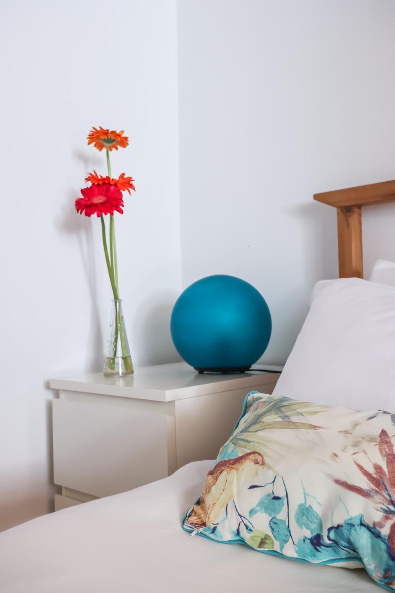 City Center Apt In Lively Bairro Alto! Lisboa 外观 照片