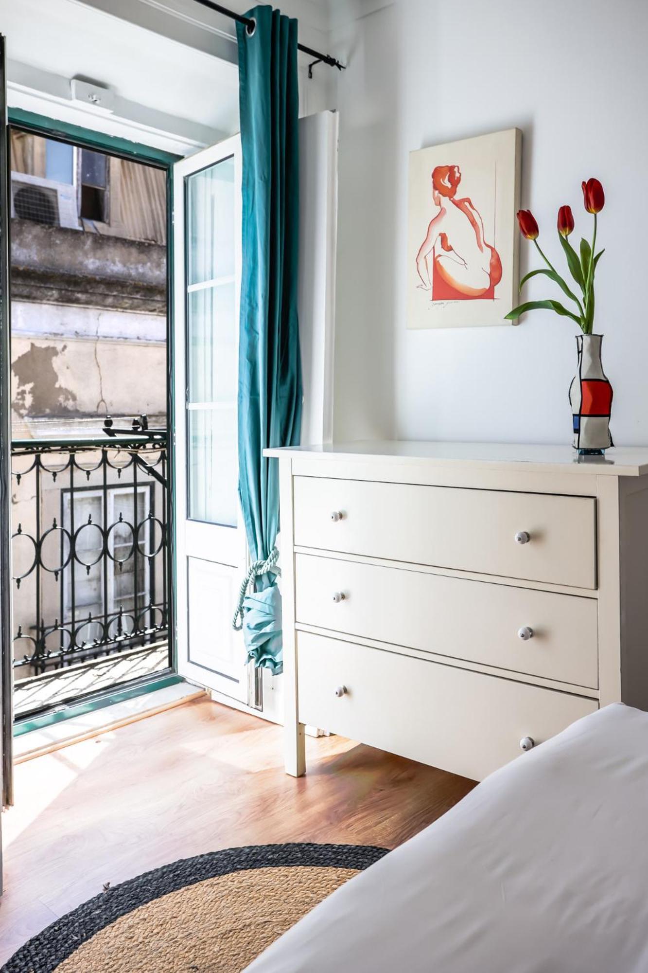 City Center Apt In Lively Bairro Alto! Lisboa 外观 照片