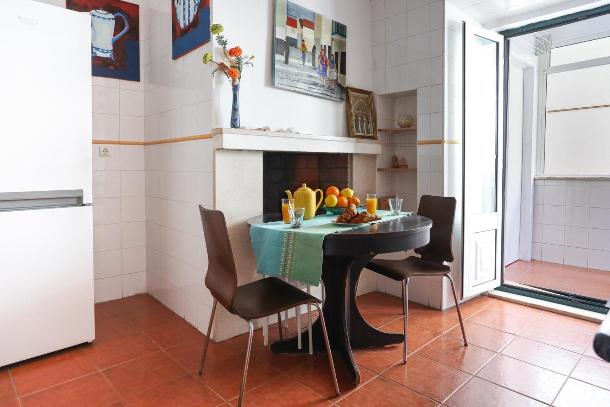 City Center Apt In Lively Bairro Alto! Lisboa 外观 照片